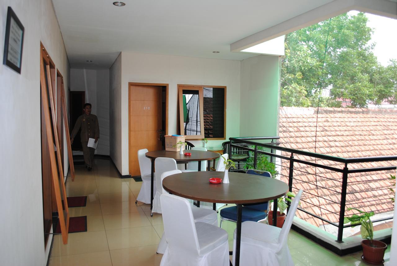 Hotel Wisata Baru Serang Luaran gambar